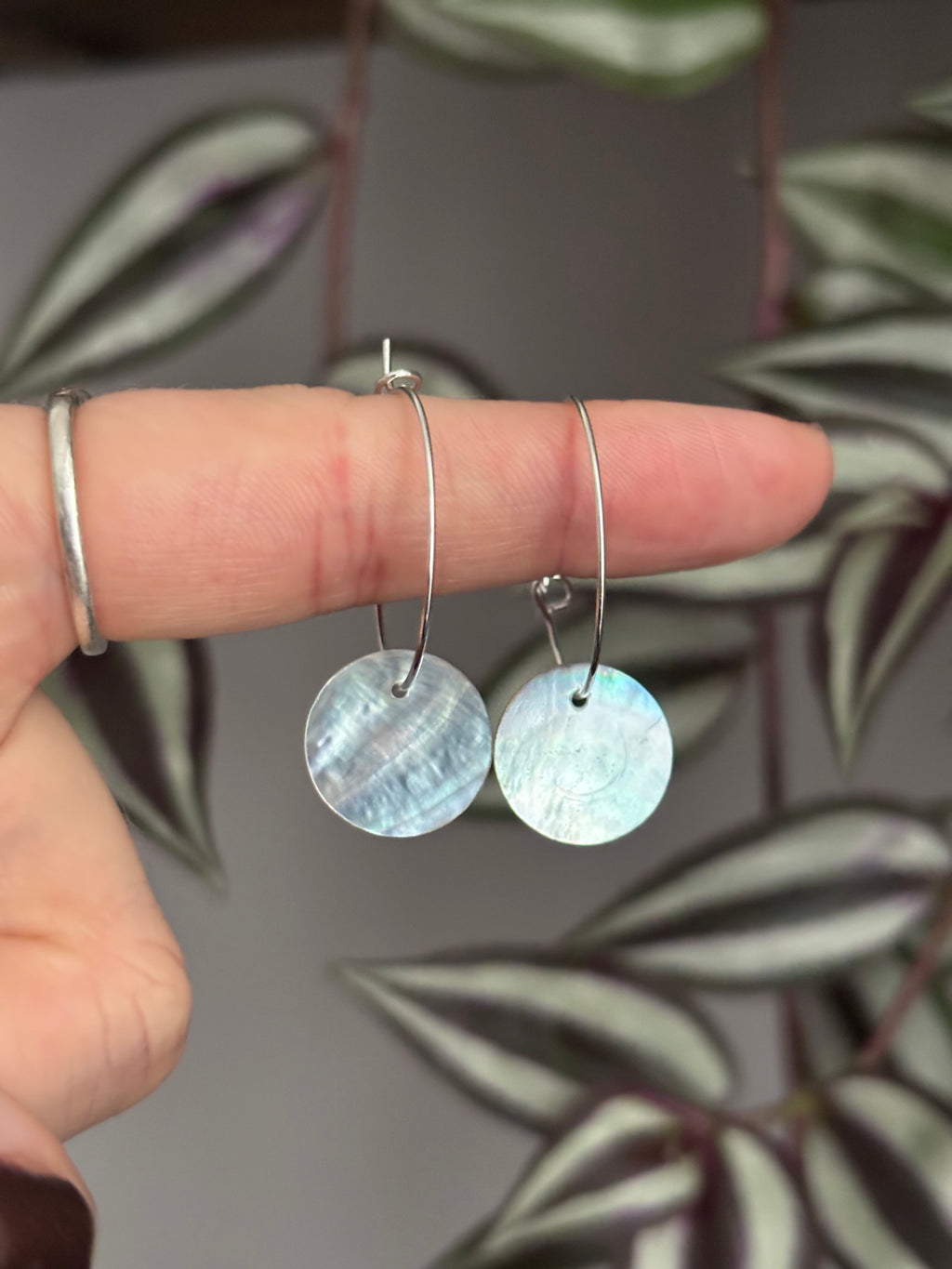 Delicate hoops