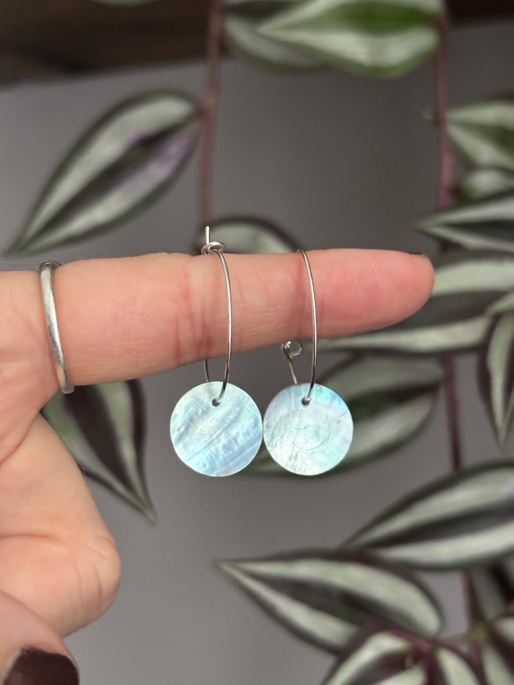 Delicate hoops