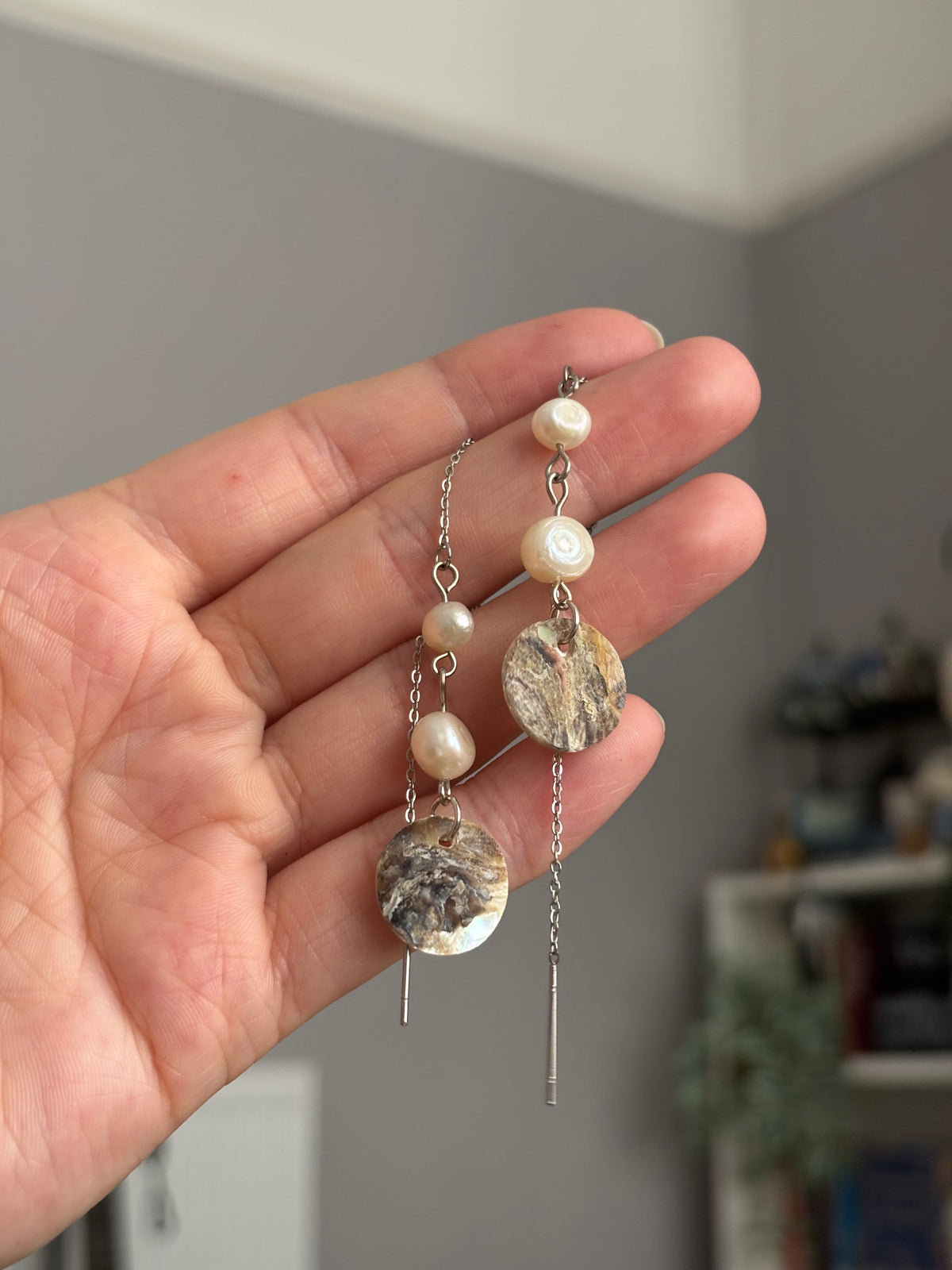 Double pearl drop threaders