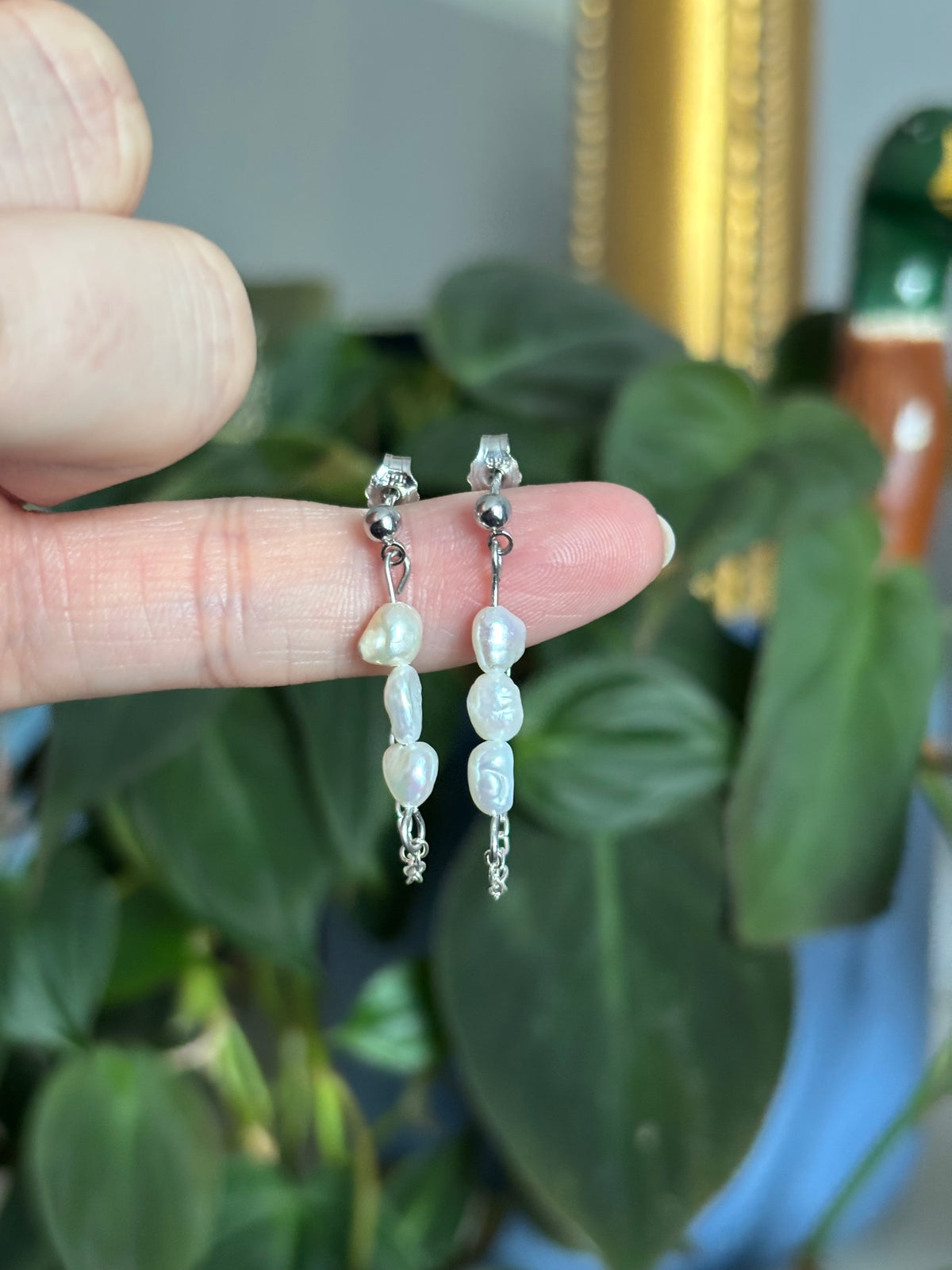 Triple pearl loop