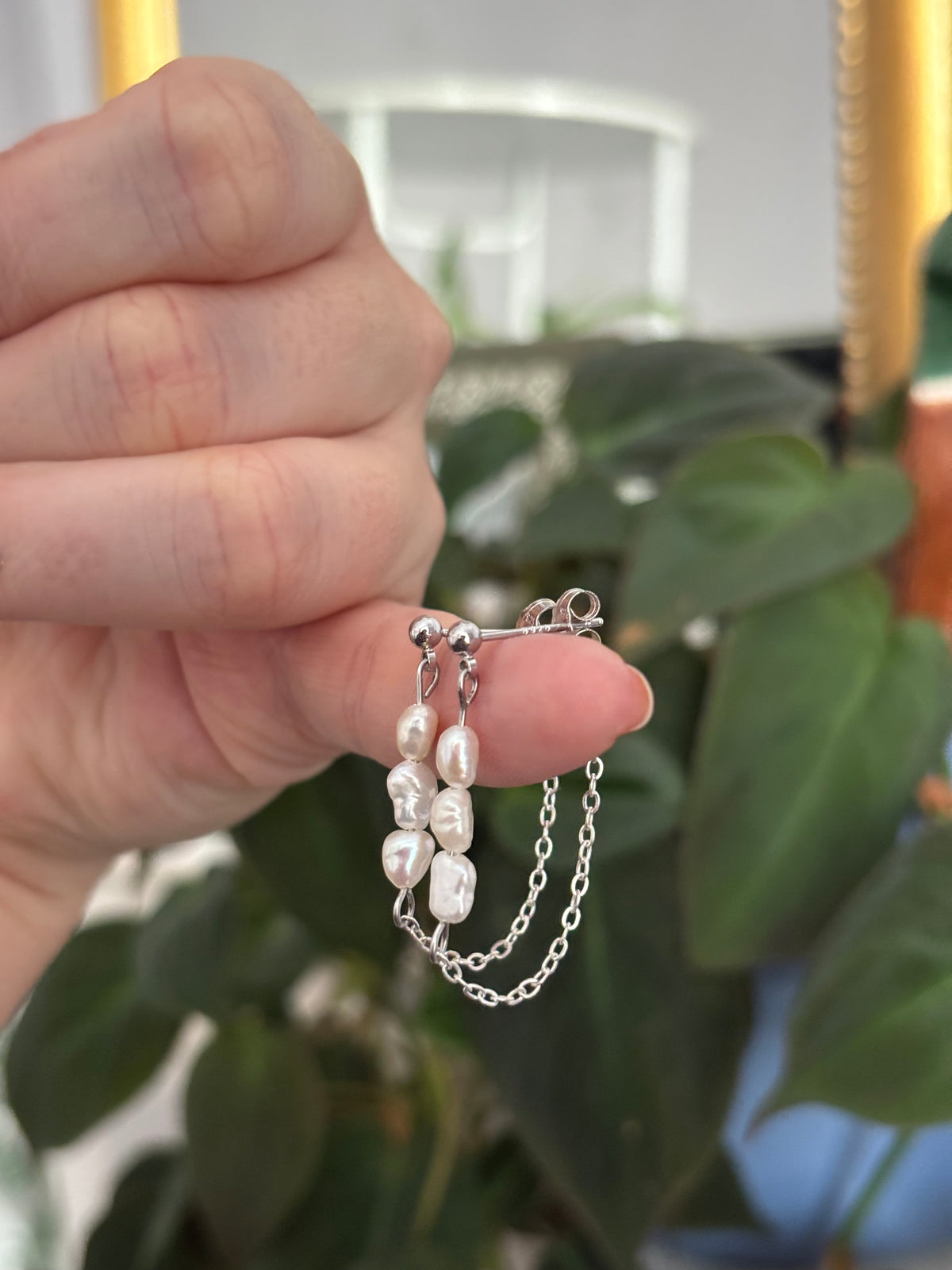 Triple pearl loop